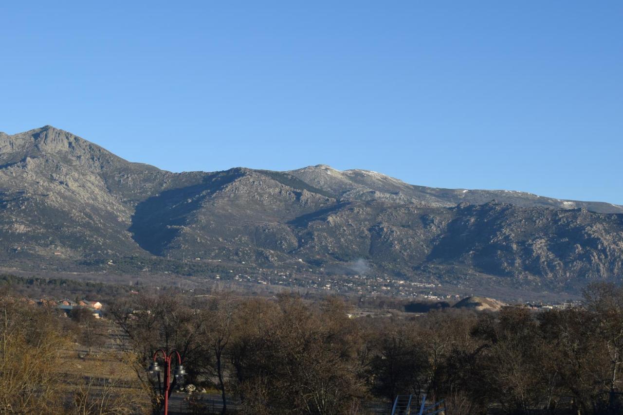 Hospederia La Canada Moralzarzal Exterior photo